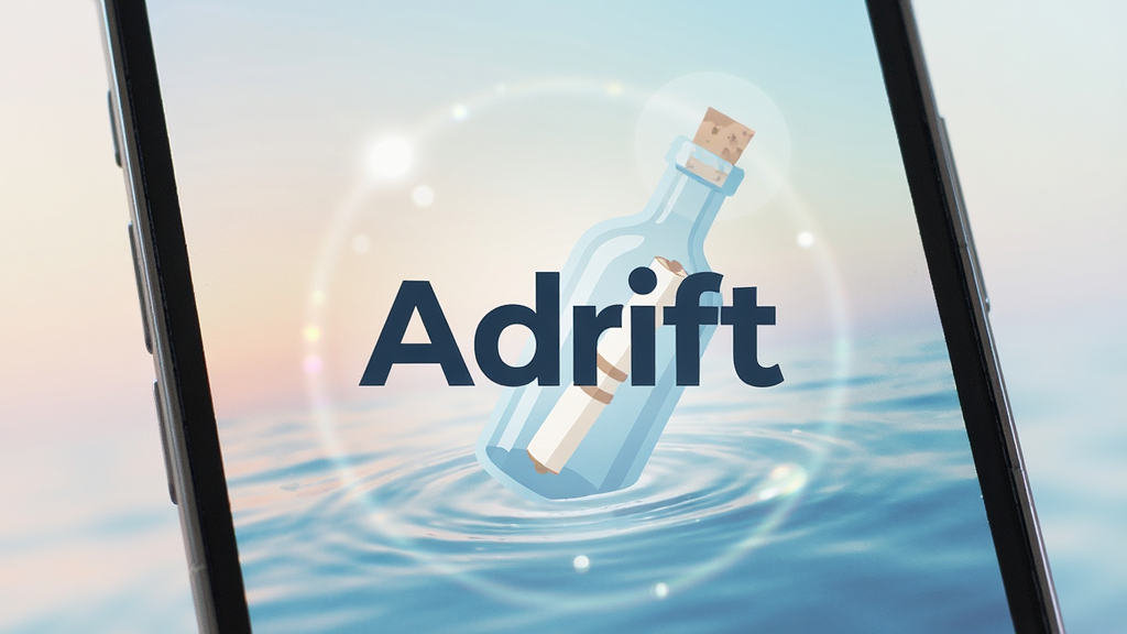 һ�������ֻ���Ļ����д����Ļ������ʾ��Adrift����Logo����������͵Ľ���ɫ�����Ư��ƿԪ�أ�����ͻ�������ּ�࣬�Ű���У�����ƽ�ִ���ϸ�ڰ���ˮ�沨�ƺ͹��Σ����ʸ���ɾ����޶���Ԫ�ء�