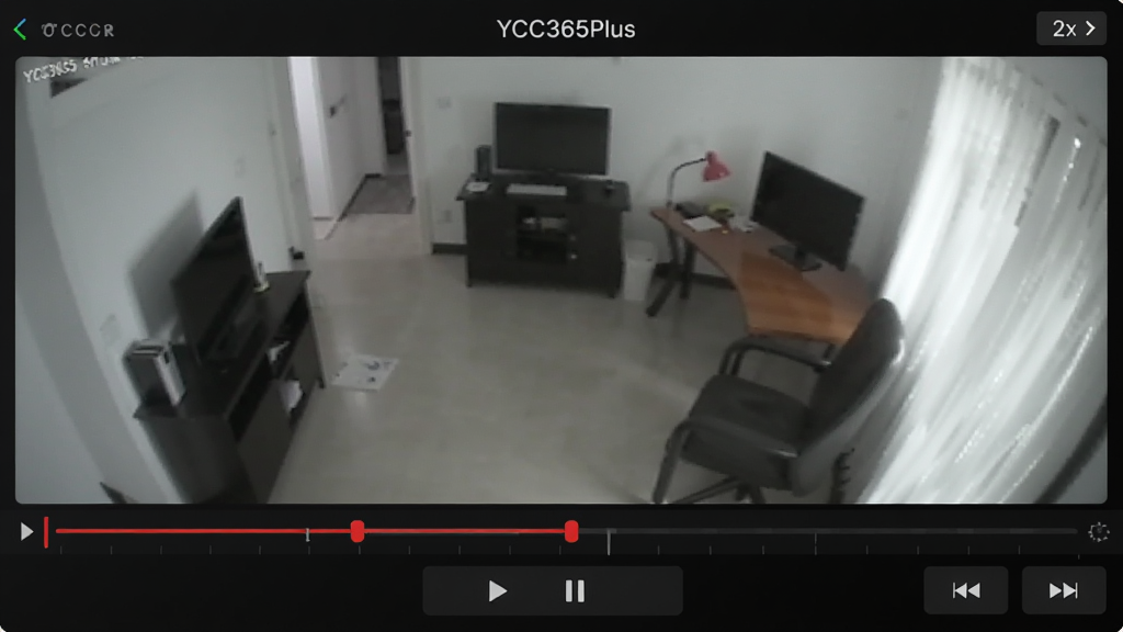 YCC365Plus ¼��طŽ��棬��Ļ�м��Ǽ�ػ��棬�·���ʱ������к�ɫ��ǵ㣬���Ͻ���ʾ��2x�����ٲ��Ű�ť���ײ��в�����ͣ�Ϳ�����˰�ť����������ֱ�ۣ���ɫģʽ���ۣ����廭�ʣ��޶���Ԫ��